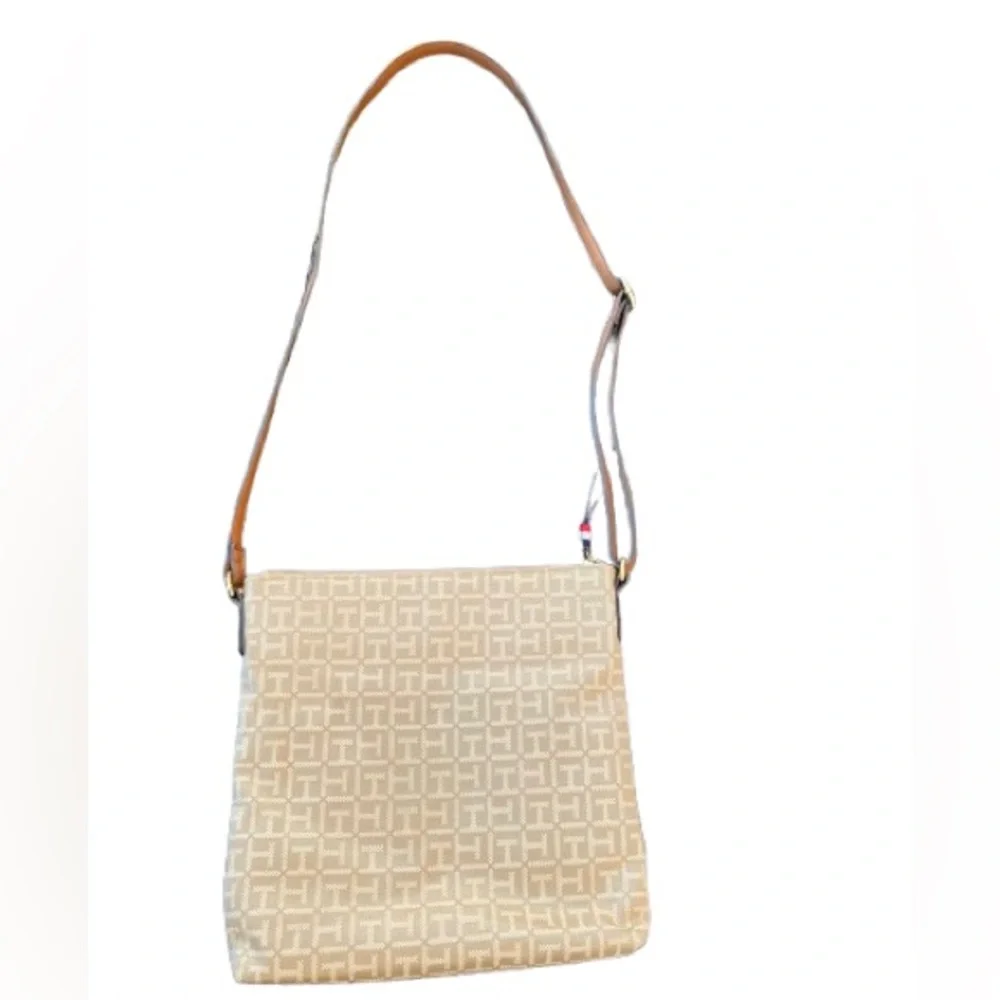 Tommy Hilfiger Crossbody Purse Bag